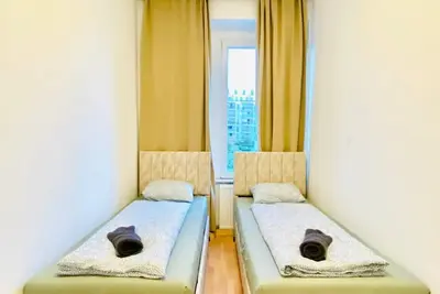 Image de Relaxing Budget Room in Shared Apartment