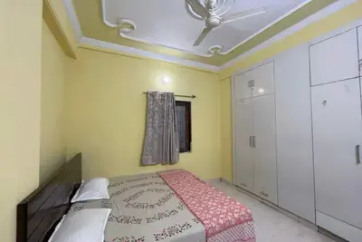 Image de 3-bedroom apartment in heart of Lucknow with Ac, WiFi. Enjoy your stay