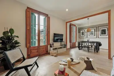 Image de Potosi - 3 bedrooms and balcony in Eixample Dreta