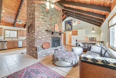 Image de Mtn-View Home w\/ Deck on 4 Acres in Windham