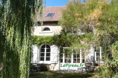 Image de 6 personnes avec jardin privative, piscine chauffée