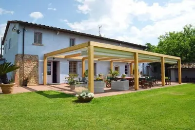 Image de Maison de vacances Montecarlo pour 1 - 22 personnes avec 7 chambres à coucher - Maison de vacances
