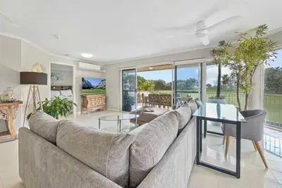 Image de Relaxing Ocean View Apartment in Buddina