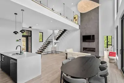 Image de Mont-Tremblant - The Cozy Cave