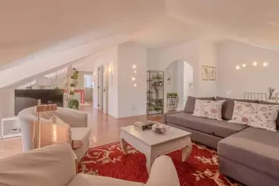 Image de Spacious Loft w/ City view in Principe Real