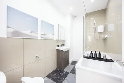 Image de 2 Bed Flat | Central Croydon | XBox | Smart Tv | Netflix | Free WiFi