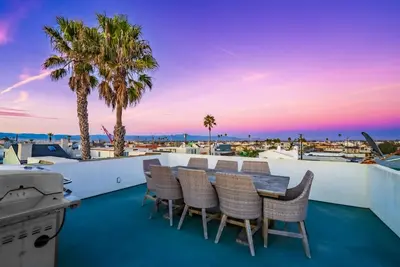 25% Off June 1-12 Rooftop Deck Views Steps To Sand