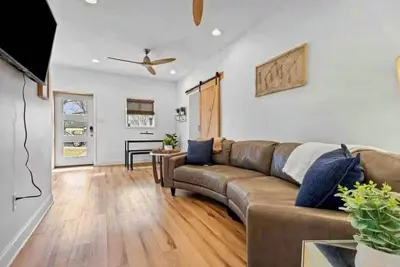 Image de Modern Retreat: Cozy Getaway in Lexington