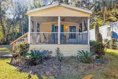 Image de 2bd 2ba Private Rainbow River Bungalow - Unit W