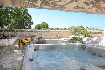 Image de Country Trullo Rosso With Jacuzzi Alberobello