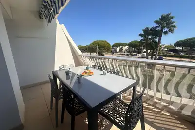 Image de La Goélette - Appartement une chambre avec terrasse proche de la mer
