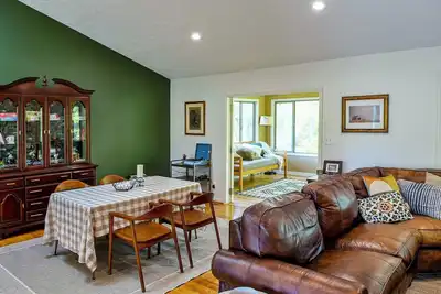 Image de \nFarmhouse with 3 bedrooms, 2 baths nestled on a 330-acre historic working farm\n