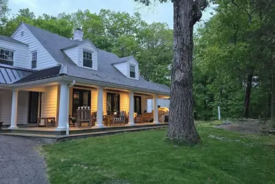 Image de Litchfield Hills 3br New Milford Retreat with Ravine Views & Covered Porch