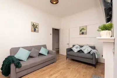 Image de Modern 3-Bed Sleeps 8