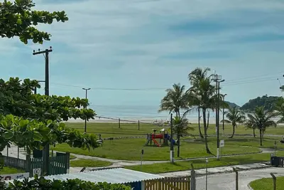 Image de Charming beachfront guesthouse on Pedra Selada Beach, perfect for relaxing!
