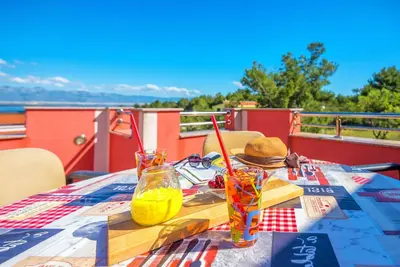 Image de Apartment for 4-5 persons | Quiet location | Sea view