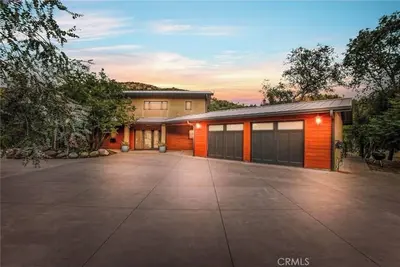 Image de Spacious 4-bedroom eco-private home in Chico