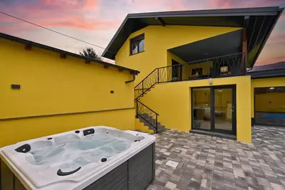 Maison confortable à Kapela avec sauna