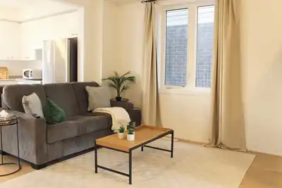 Image de Newly Built 3-bedroom house with WiFi, Parking and Ac 15 mins to the Falls