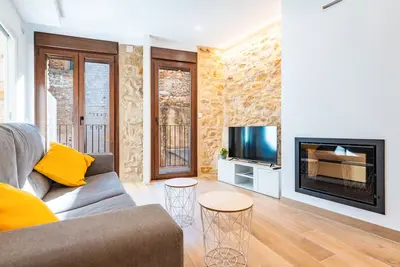 Image de Maison de campagne \"La Casa Del Campanar\" avec balcon et climatisation