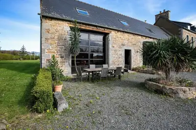 Image de Maison de vacances 'Gite La Grange Cheval Rouge 4 Pers' avec piscine partagée