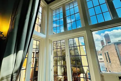 Image de Walk to Acrisure in 5 Mins! ~ The Best Locale for Nfl Draft + Free Private Park