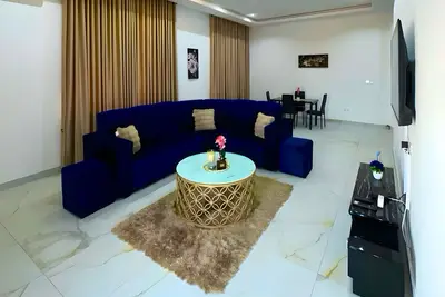 Image de 2br Apartment with Pool and WiFi Near East Airport