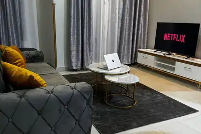 Image de 1 bed-uganda-2people-wifi-closetocity-parking