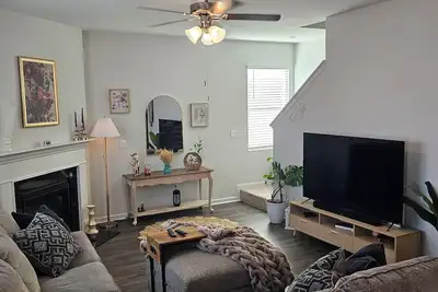 Image de Less than 13-mile commute to Augusta National Golf Club