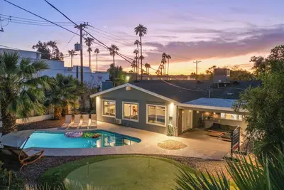 Image de 4 Br Tempe Retreat~Pool~Putt Putt~Pool Table~Grill