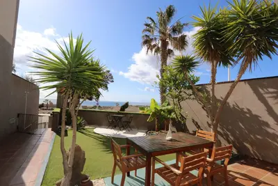 Image de Family House on the Beach