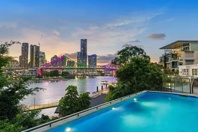 Image de Luxury New Farm Retreat w/ Pool & River Views