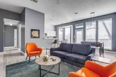 Image de Rockwall Getaway by StayLage