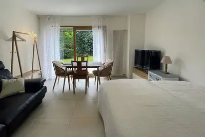 Image de Appartement lumineux 2. 5 pièces sur la Riviera, terrasse et jardin