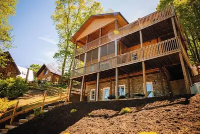 Image de Charming 3-bedroom house on lovely Claytor Lake with Ac, WiFi, and lake views