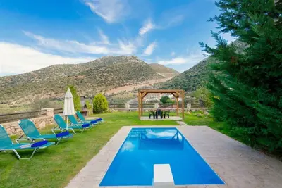 Image de 3-bedroom villa for 8 persons with private pool, WiFi, Ac in Crete
