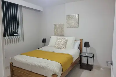 Image de Centrally located 2 bdrm 2 bath apartment in Panama City with pool & gym