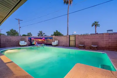 Image de King Suite - Putting Green - Heated Pool