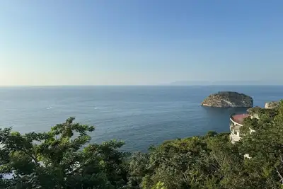 Image de Whale watching from your patio, views of Los Arcos