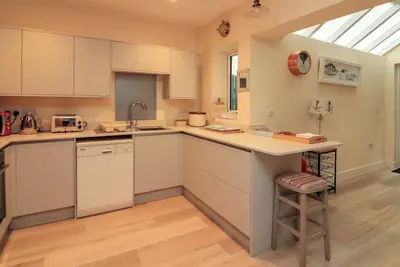 Image de Full Deck, family friendly, with a garden in Dartmouth