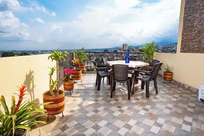 Image de Casa Colonial San Antonio, ideal for family and friends (Private parking)