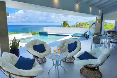 Image de Villa Seascapes, a luxury 4-bedroom home with stunning 180° ocean view