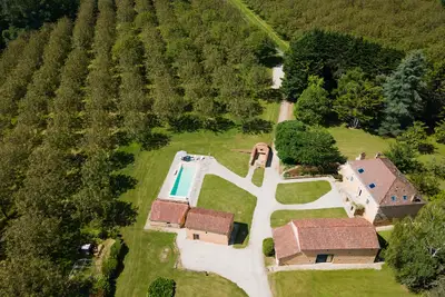 Image de Villa Pech'mej avec piscine au coeur du Périgord Noir