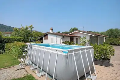 Villa 'La Provenzale' avec vue sur les montagnes, Wi-Fi et climatisation