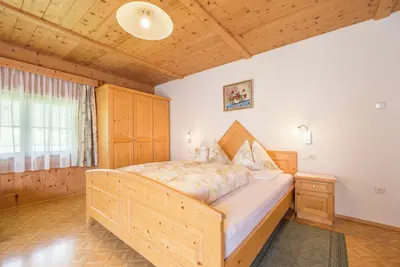 Image de Appartement 'Obermarhof Apt Hörneggile' avec vue sur la montagne, jardin partagé et Wi-Fi