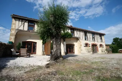 Image de Tillacottage – Gîte Nina avec piscine, jardin & 3 suites, au cœur de la Gascogne