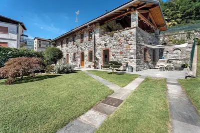 Image de Maison de vacances 'Residenza Jasmine Grey Apartment' avec jardin privé et Wi-Fi