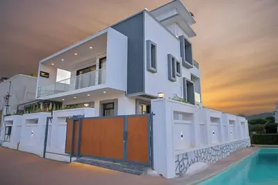 Image de Spacious 5-bedroom villa in welcoming Karandoli with Ac, WiFi And Much More! !