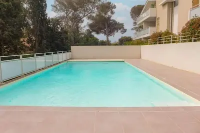 Image de Saint-Aygulf   Vue mer, 4 pers clim, piscine, proche Calanques  corailleurs