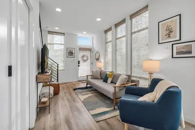 Image de Stylish Townhome in Westlake